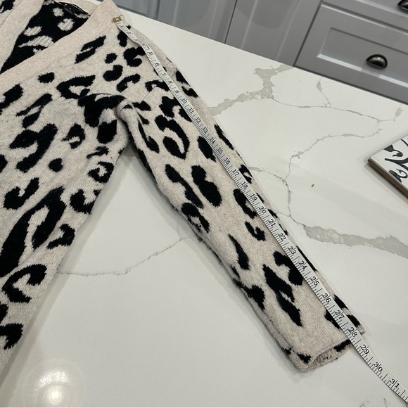 Something Navy Nordstrom Leopard Print Long Line Cardigan Sweater Buttons Size M - Picture 9 of 10